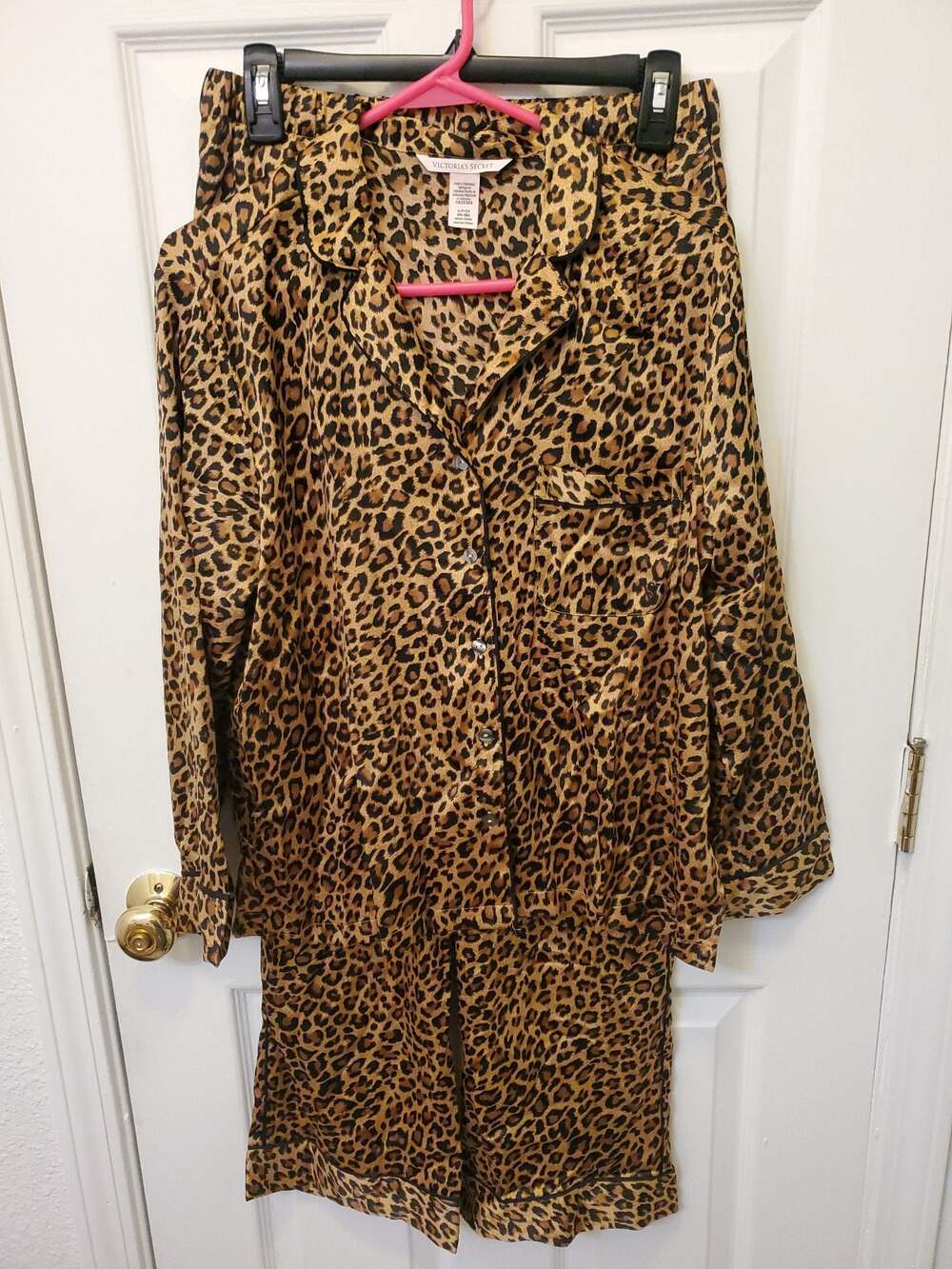 Victoria's Secret Leopard Print Satin Long Sleeve Button-Down Pajama Set - Picture 1 of 10